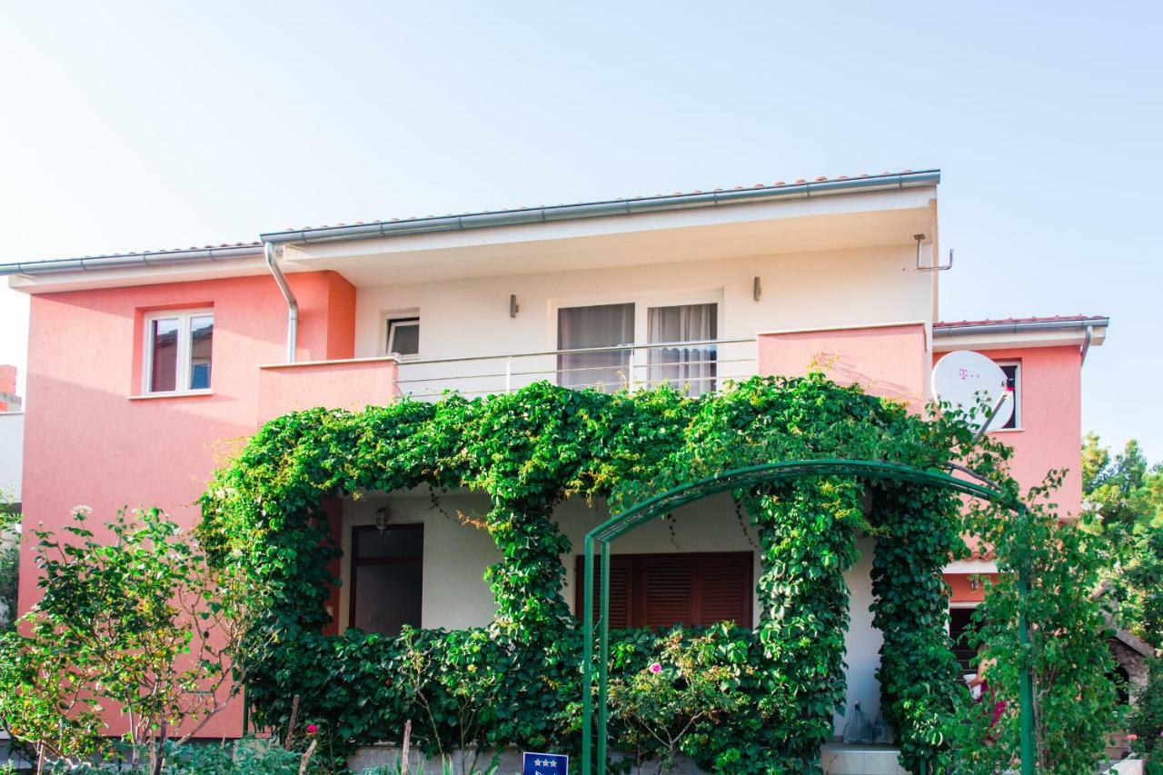 Apartman Adagio Zaboric Exterior foto